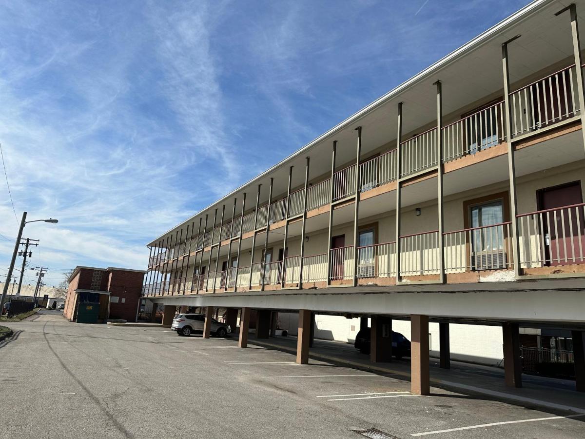 B'More Inn Motel Baltimore Eksteriør billede